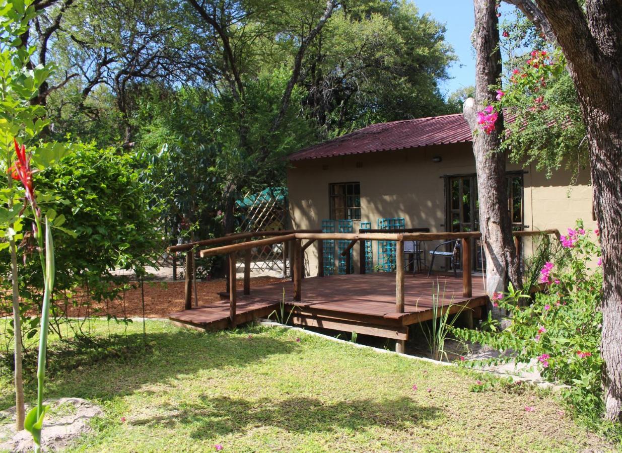 Acacia Cottage Maun Esterno foto